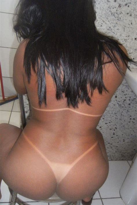 mulheres negras nuas em diversas fotos safadas na web