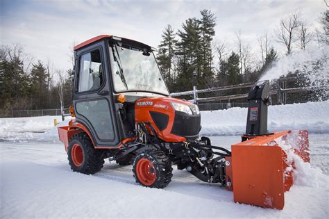 tractor  started    changing    kubota bx series  compact tractors