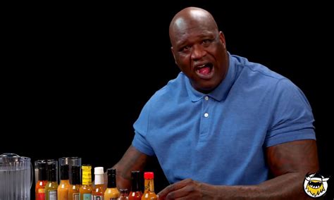 Shaq S Top 9 Reactions To Eating The Hottest Wings In The World