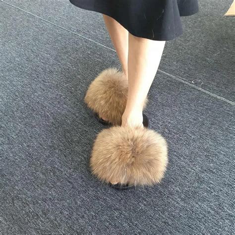 large real fur slippers fluffy natural raccoon fur sandals slip large fox fur slipper