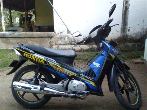 sepeda motor honda   indonesia  posting
