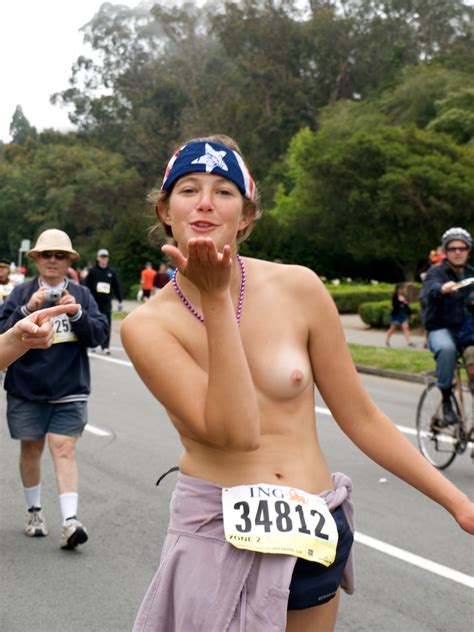 nude in san francisco fora bay to breakers
