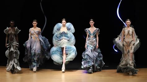 Hollands Glorie 3x Bekende Ontwerpers Tijdens Paris Fashion Week
