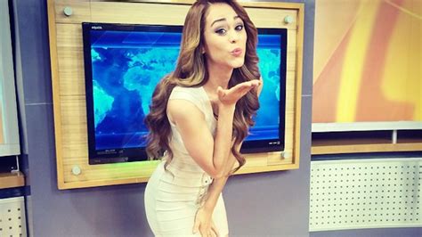 the internet is freaking out about this mexican weatherwoman wizbang