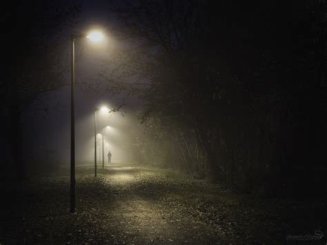hintergrundbilder atmosphaere nacht strassenlicht dunkelheit licht nebel beleuchtung