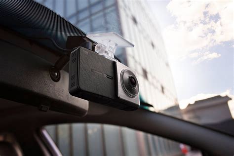 dashboard cameras protect drivers  traffic accidents digital trends