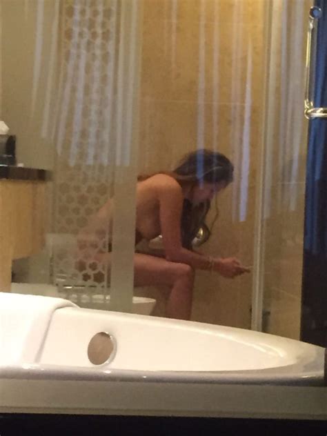 miss great britain danielle lloyd nudes leaks over 200 photos the