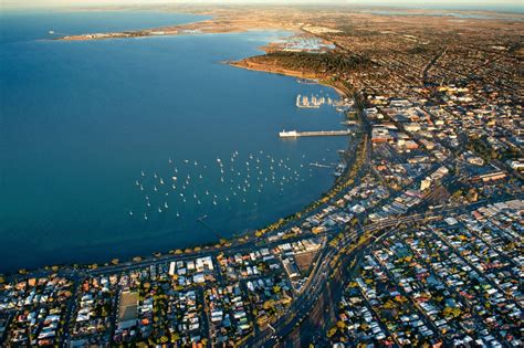 city  greater geelong  offering  support  local businesses impacted