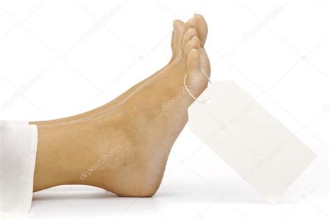 dead body feet  card autopsy isolated  white stock photo  infozonecreativeit