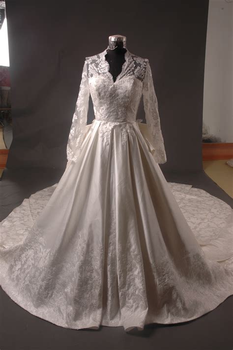 filekate middleton royal dress replica full frontjpg