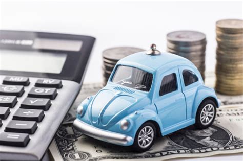 progressive to offer 1 billion in rebates to auto insurance customers insurance business