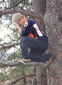 Is Tebowing The New Planking Nfl Fans Drop To Their Knees For The