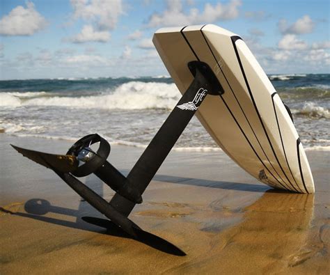 electric hydrofoil surfboard