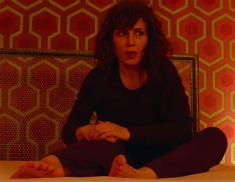 hot and really ugly noomi rapace in rupture horror feet
