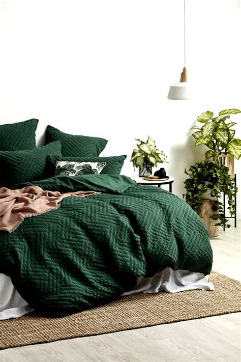 forest green bedroom    images forest green bedrooms