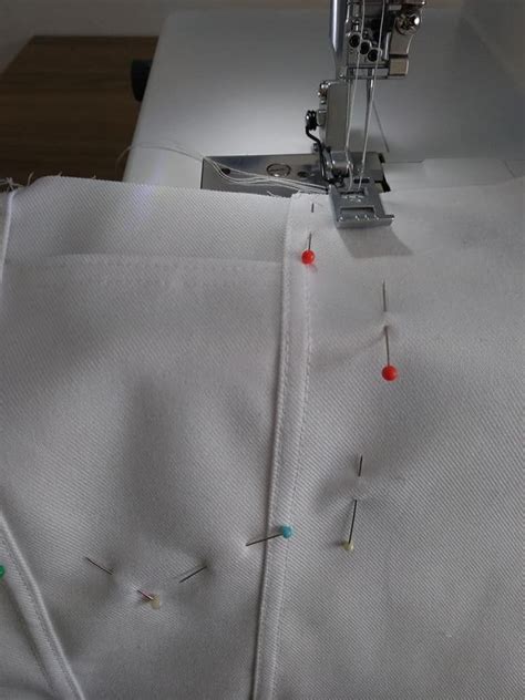 een spijkerjasje op de coverlock bernina blog sewing blog dressmaking couture stitching