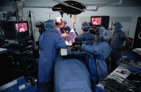 complications  colon cancer surgery livestrongcom