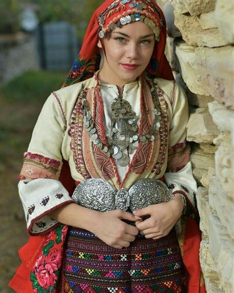 bulgarian folklore  images bulgarian women bulgarian