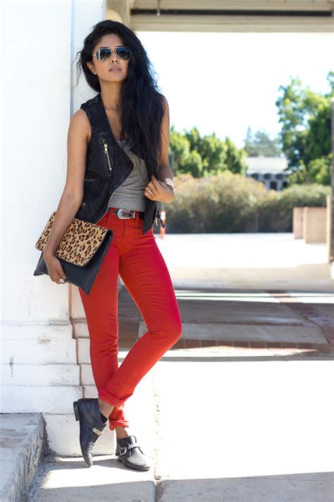 5 ways fashion bloggers and celebrities wear red jeans