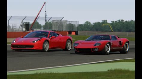 Battle Ferrari 458 Italia Vs Ford Gt40 Racing At Circuit Silverstone