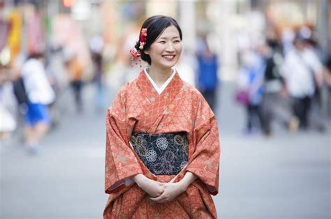 Begini Sejarah Obi Sabuk Tradisional Yang Dikenakan Perempuan Jepang