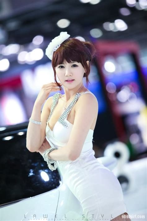 Seoul Motor Show 2011 Han Ga Eun White Dress Image