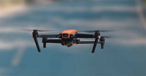 evo il concorrente del dji mavic pro arriva il  giugno  contemporanea  il drone anafi