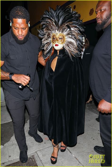 doja cat celebrates  birthday  star studded masquerade party photo