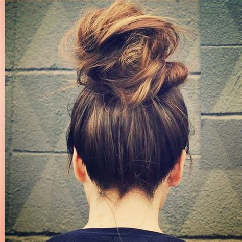 Your Go To Updo A Messy Bun Obvi Signs You Re A Basic
