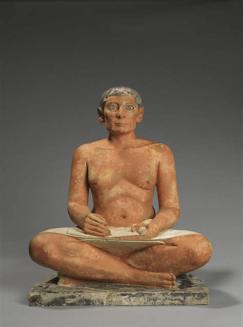 statue de scribe assis en tailleur le scribe accroupi louvre