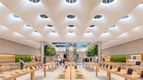apple strives   perfect sky  revives cities archdaily