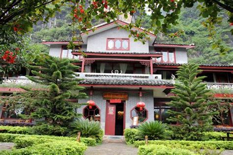 yangshuo mountain retreat hotel guilin hotel bookingyangshuo mountain retreat hotel guilin