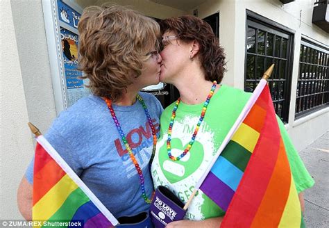 gay couples rush to marry after supreme court s same sex