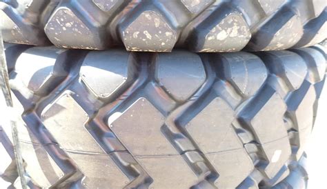 Off Road Loader Tires Bias 17 5 20 5 23 5 26 5 29 5 X 25 Tires