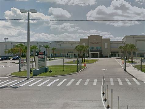 teen girl has sex with multiple partners in florida high school bathroom