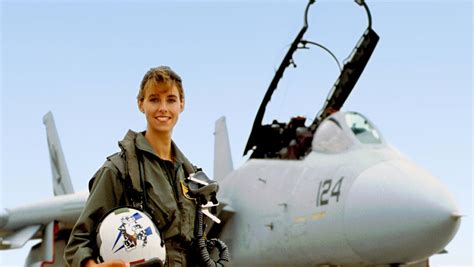 female  navy   fighter pilot headlines pga  event