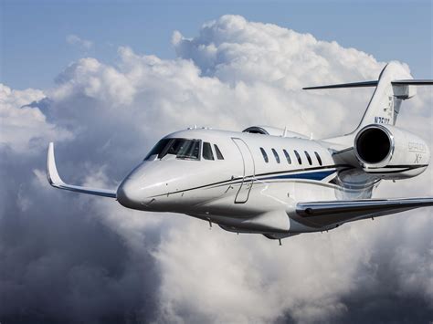 fastest private jets    business insider