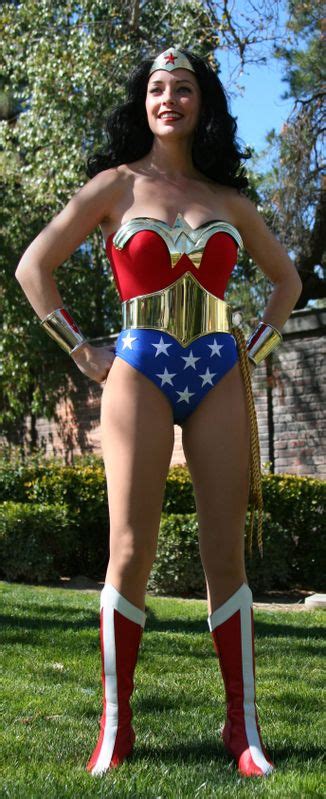 61 best wonder woman images on pinterest superhero carnivals and costumes