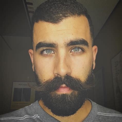 pin de jalen em beards em 2019 bigode e barbudo