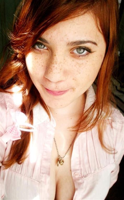 ruivas red hair green eyes beautiful freckles girls with red hair