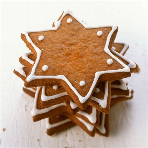 easy gingerbread recipe    gingerbread biscuits good