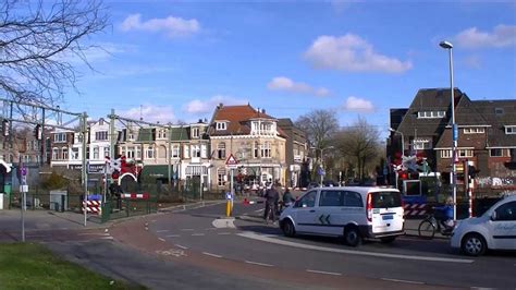 timelapse spoorwegovergang bussum nieuwe  gravelandseweg nl youtube