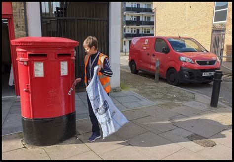 postal workers force royal mail  socialist party