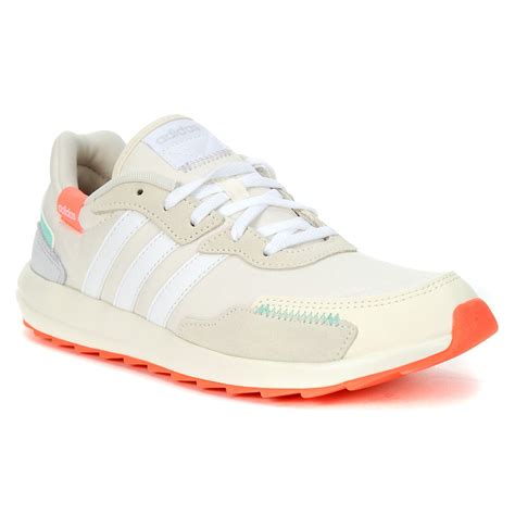 adidas womens essentials retrorun chalk whitecloud whitesignal coral casual running shoes