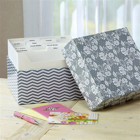 cute ways  store  greeting cards