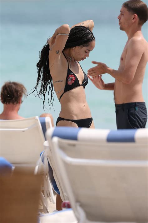 Zoe Kravitz In Bikini On The Beach In Miami 10 05 2015 Hawtcelebs