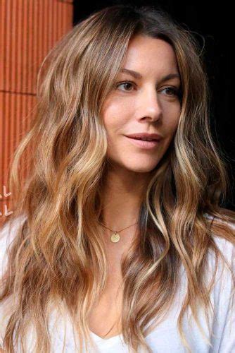 33 Charming And Chic Options For Brown Hair With Highlights