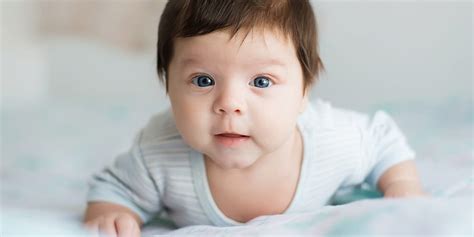 newborns eyes change color    common eye color
