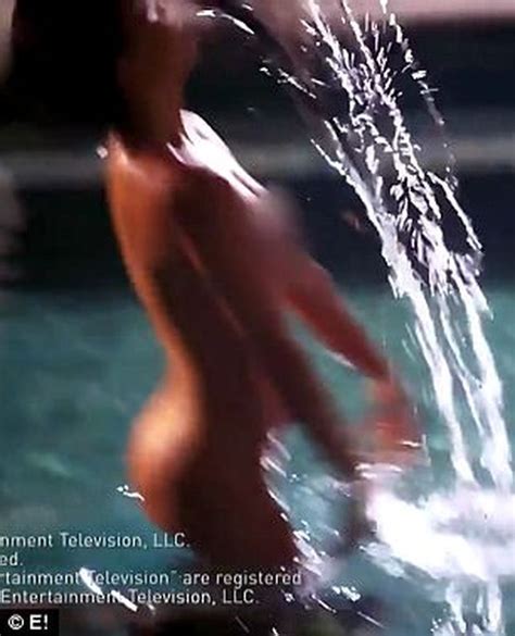 kourtney kardashian naked 34 new pics video