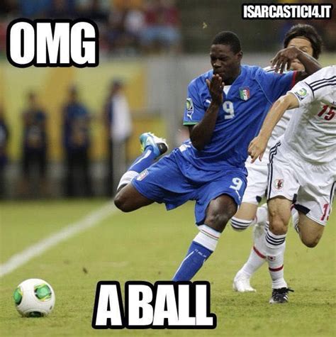 Pin By Kara Wagoner On Humor Funny Football Memes Funny Soccer Memes